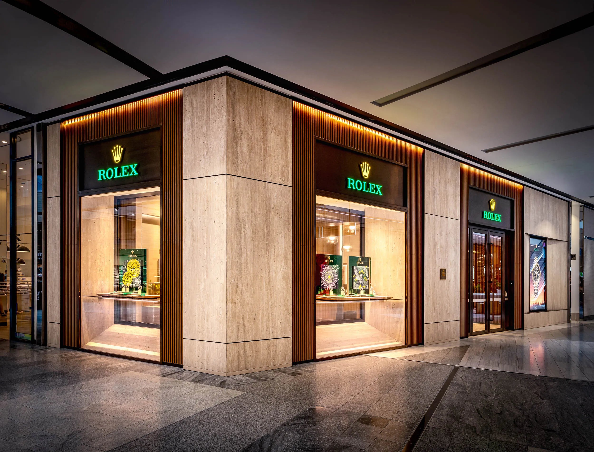 Rolex Defies Luxury Sector Slowdown in Australia