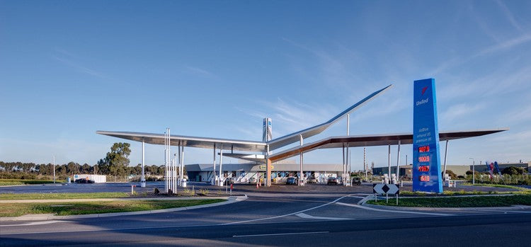 Fuel Giant Feuds Over Airport Station Deal