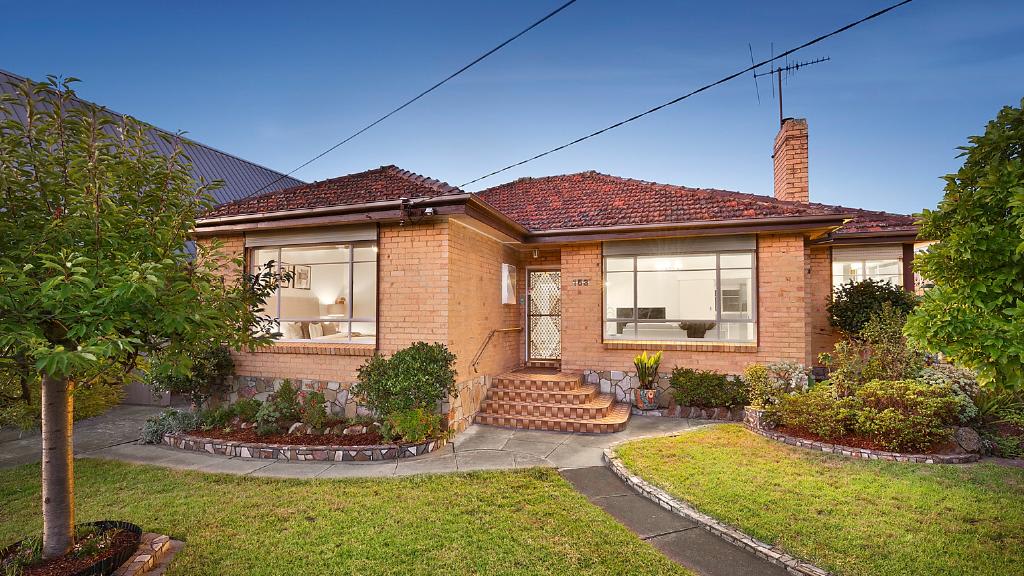 Australia's Young Face Rising Costs and Lower Savings